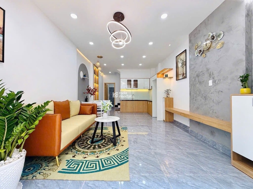 Bán nhà 54m2 - full nội thất - hxh - ngay CV Làng Hoa Gò Vấp - nhỉnh 5 tỷ