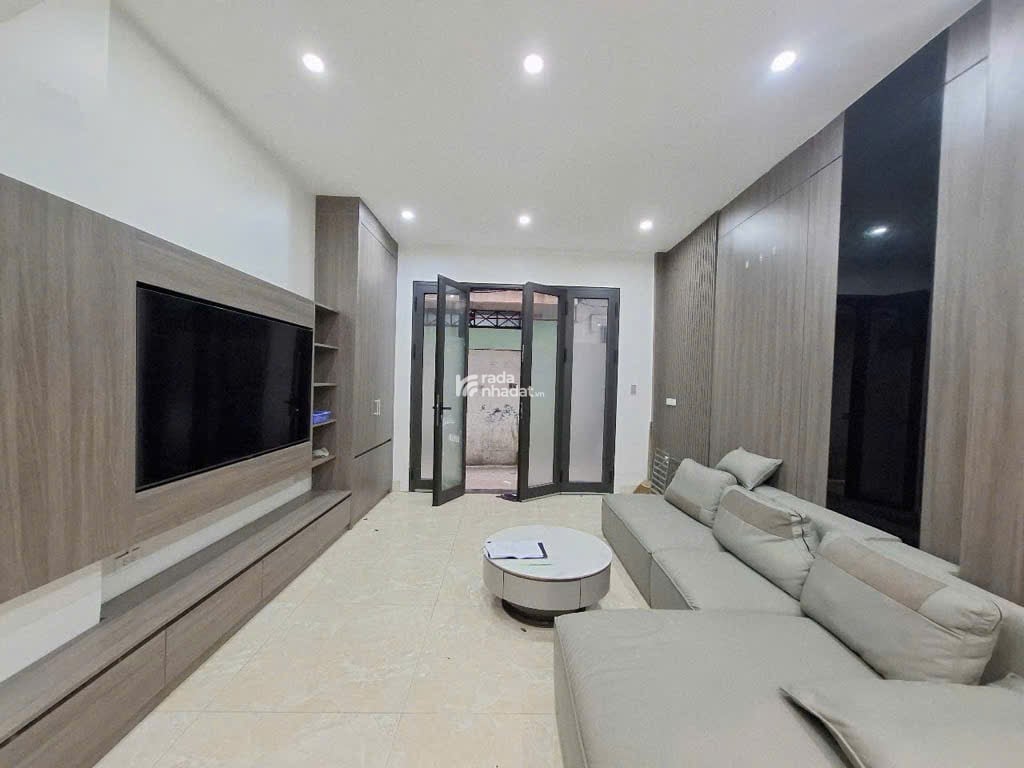 Nhà siêu hiếm ngõ 35 Lê Đức Thọ, Mỹ Đình, ô tô đỗ cổng, 5 tầng, 41m2, mt 4m5 chỉ 9 tỷ.