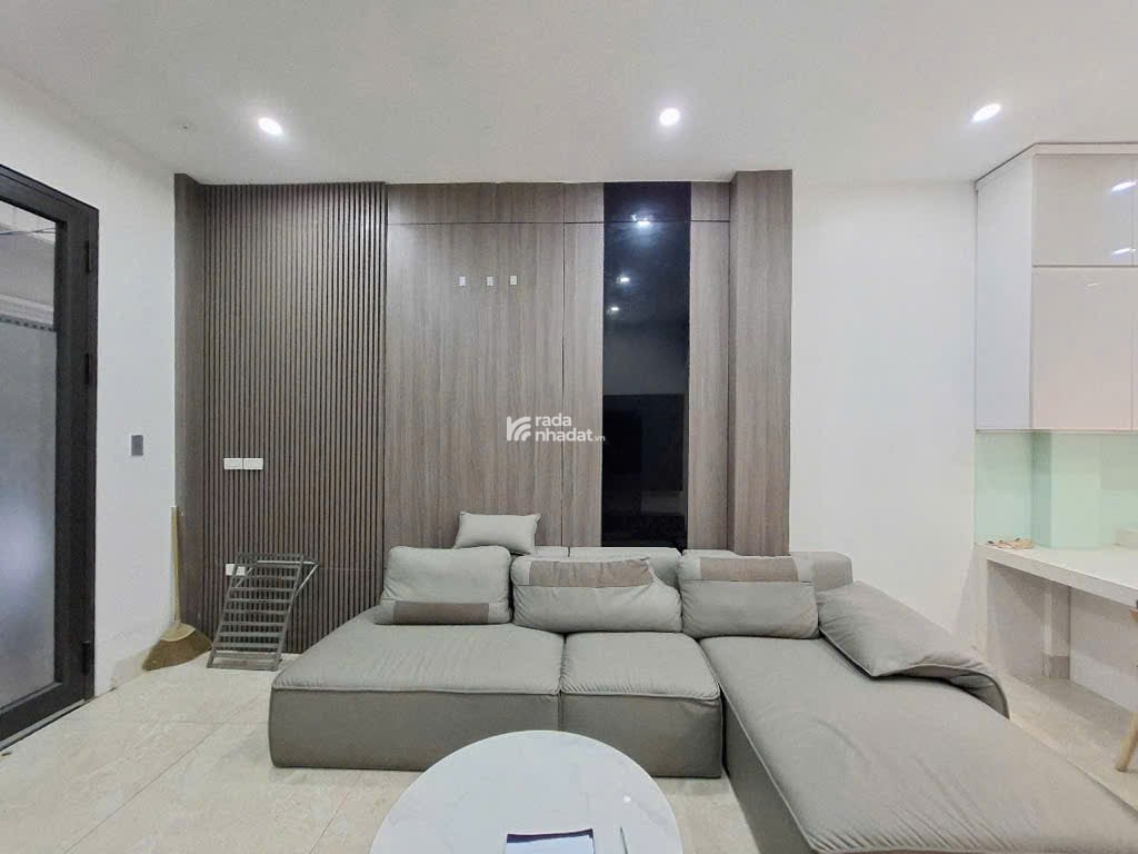 Nhà siêu hiếm ngõ 35 Lê Đức Thọ, Mỹ Đình, ô tô đỗ cổng, 5 tầng, 41m2, mt 4m5 chỉ 9 tỷ.