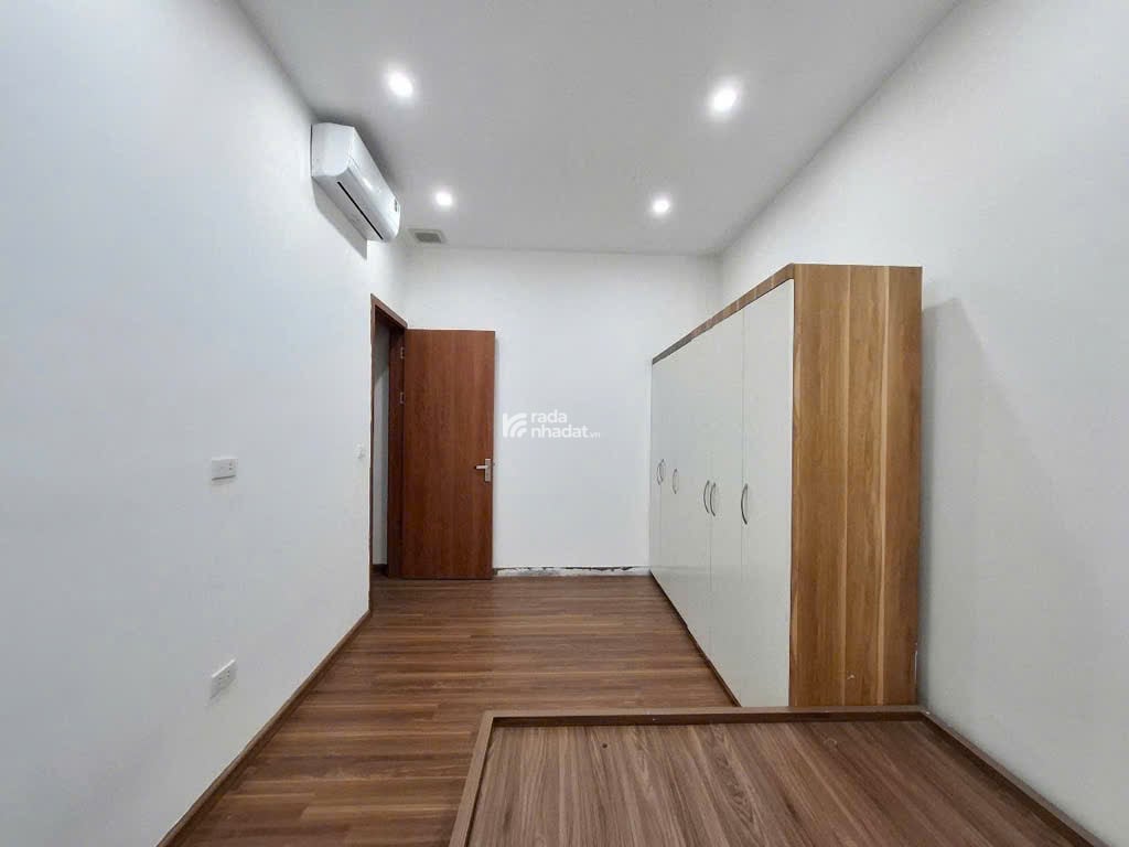 Nhà siêu hiếm ngõ 35 Lê Đức Thọ, Mỹ Đình, ô tô đỗ cổng, 5 tầng, 41m2, mt 4m5 chỉ 9 tỷ.