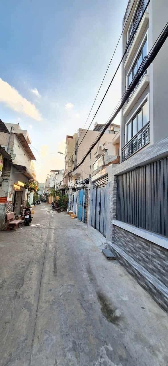 BÁN GẤP CHDV 6PN, ĐÔNG HƯNG THUẬN 17, QUẬN 12 , THU NHẬP 20TR/ THÁNGGiá 6 .5 TỶ