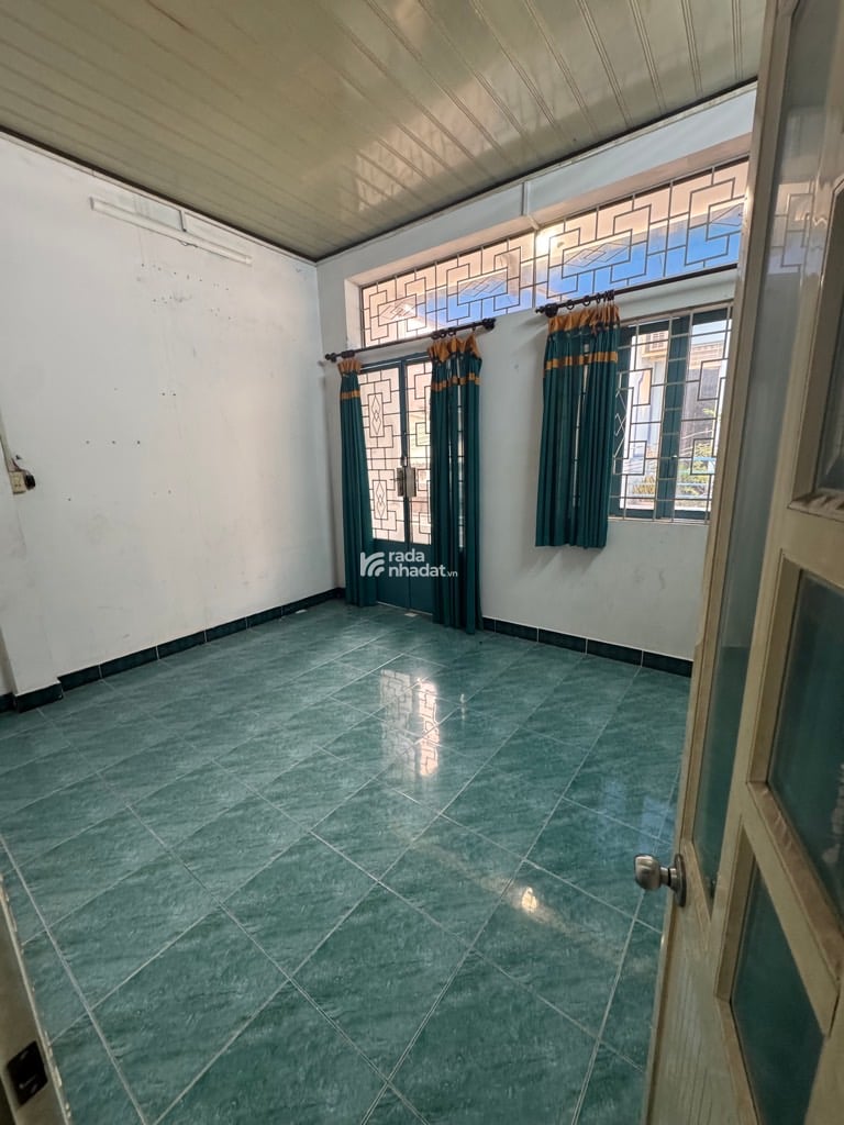 NGAY TÊN LỬA AEON MALL BÌNH TÂN - ĐỐI DIỆN BẾN XE MIỀN TÂY GIÁP Q6 - NHÀ 2 TẦNG BÊ TÔNG CỐT THẾP