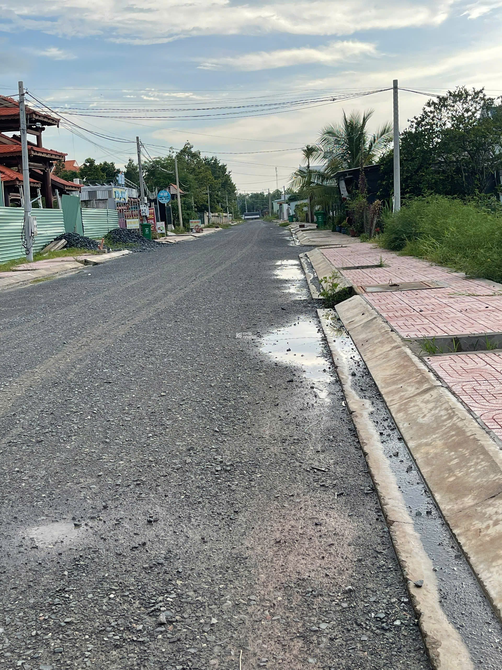 BÁN GẤP LÔ ĐẤT 163M2, SHR, MẶT TIỀN ĐƯỜNG NHÀ NƯỚC GIÁ 2TY850