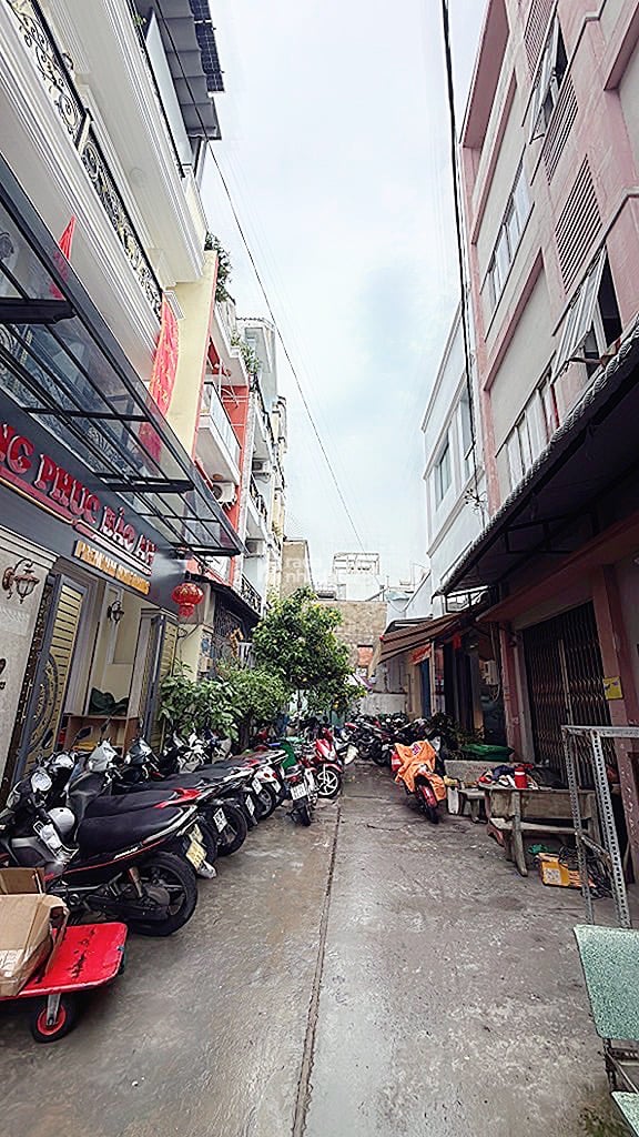 Bán nhà gần mã lò lê văn qưới bình hưng hoà