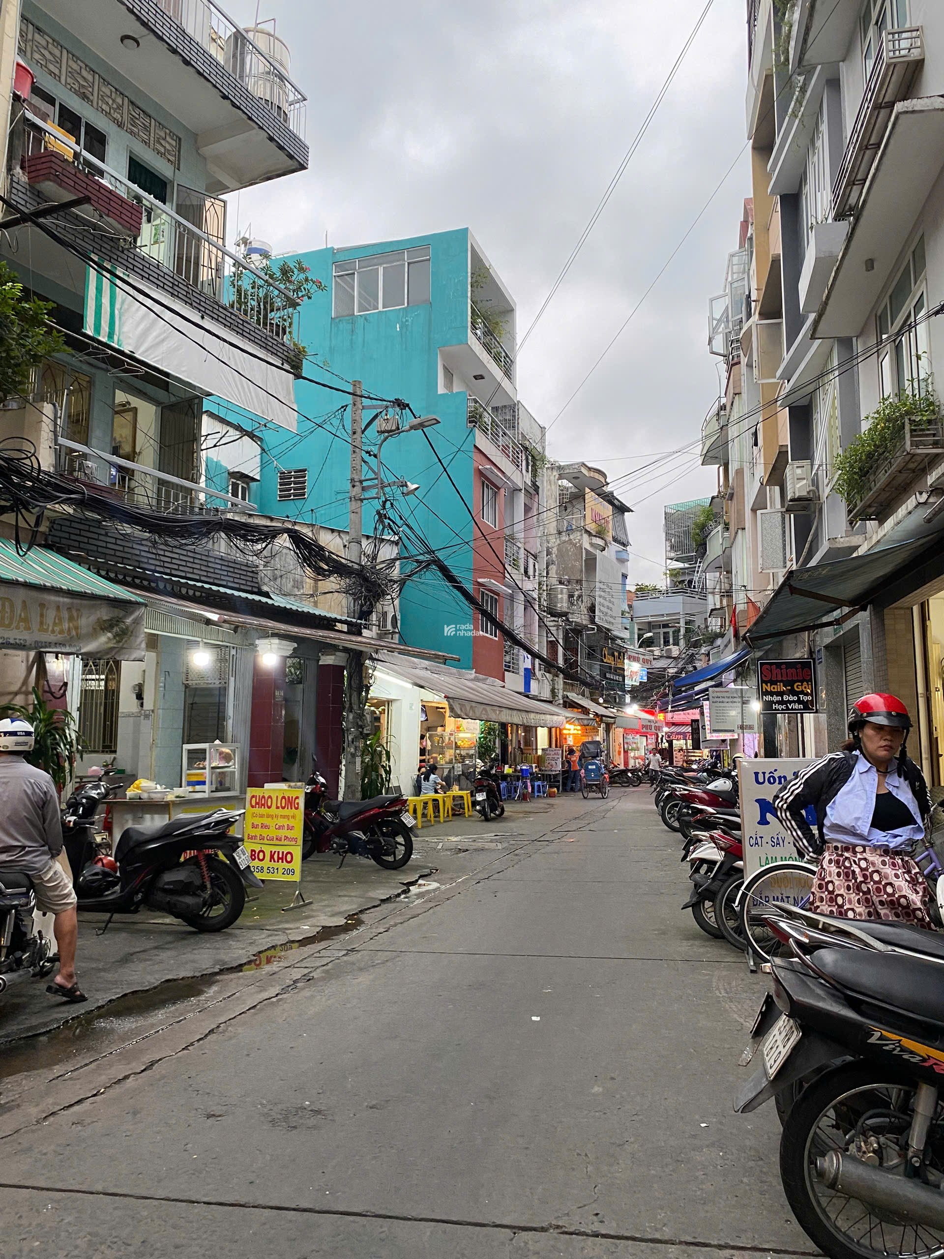 Bán Đất Gần Chợ - Trần Hữu Trang Phú Nhuận - 40m2 - 2 Tầng - Giá 5.9 tỷ