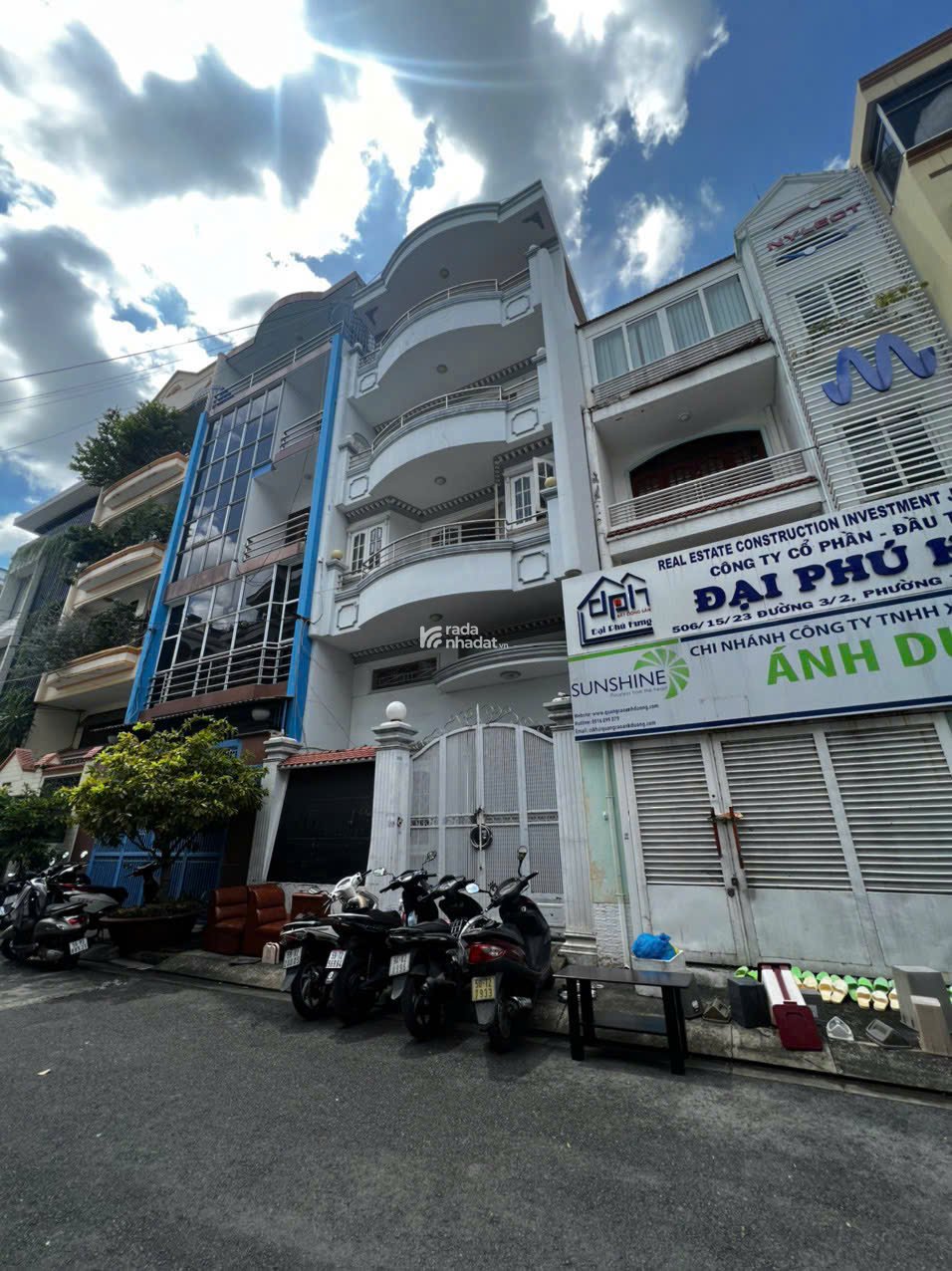  Mặt Tiền Trần Hưng Đạo. Q Tân Phú. DT: 4x21(94m2). 5 Tầng. Giá 13,9 Tỷ