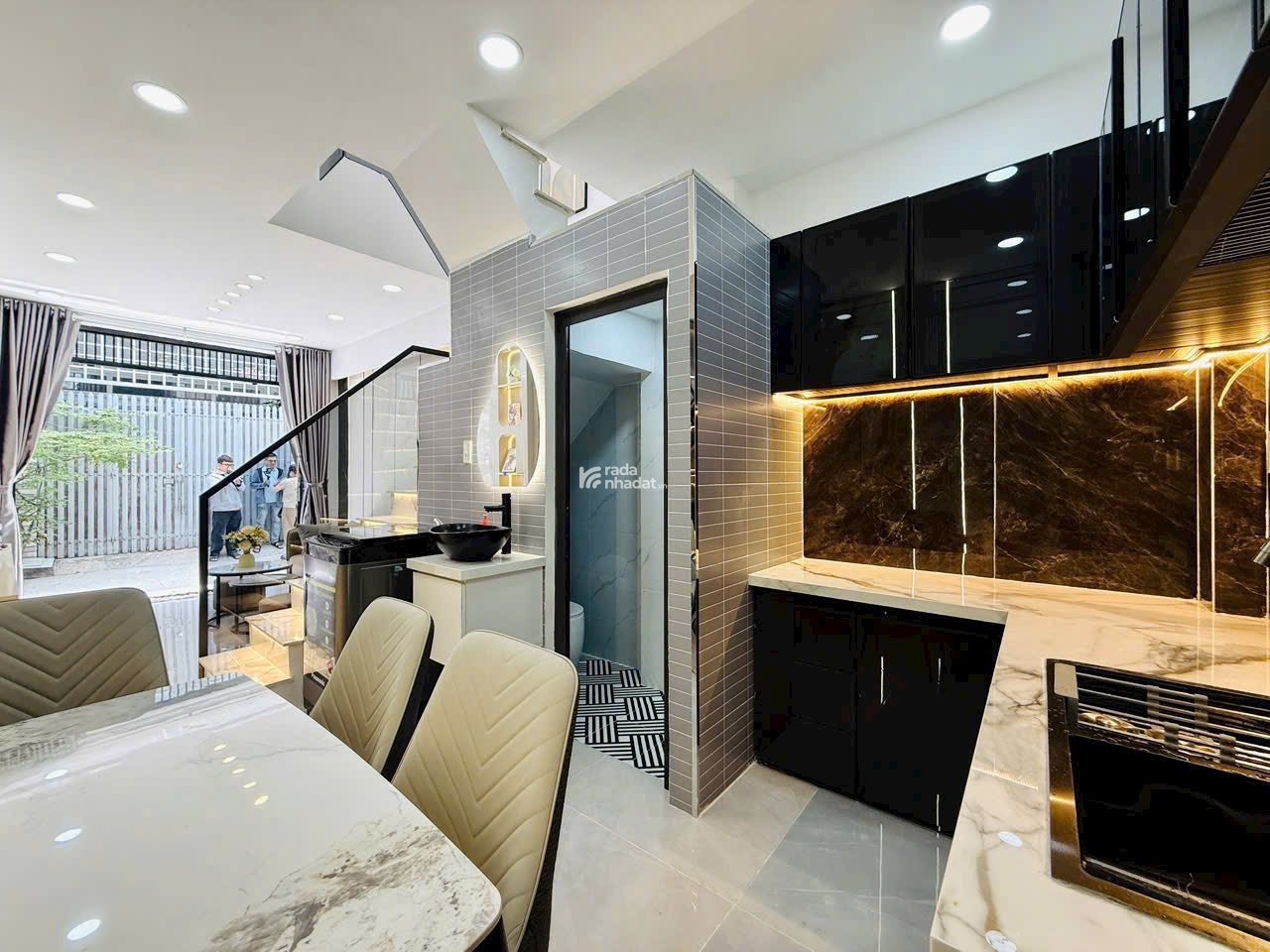 BÁN NHÀ HẺM Ô TÔ ĐƯỜNG NGUYỄN VĂN CÔNG GÒ VẤP 3 TỶ 450TR 61.4M2 SHR