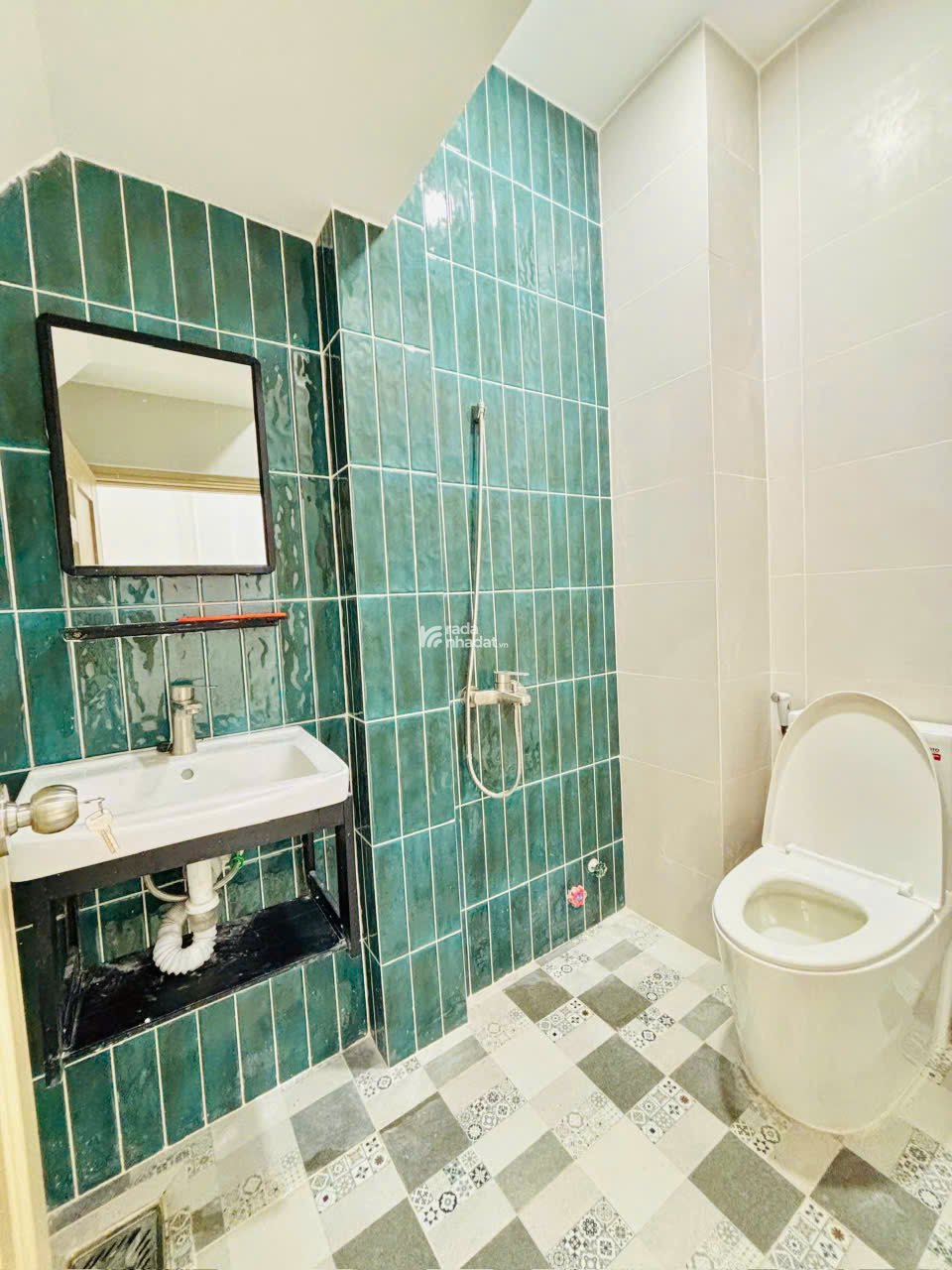 BÁN NHÀ SIÊU HOT LÊ VĂN SỸ - 4.2X10M NGAY TRUNG TÂM Q.3 - GIÁ CHỈ 9.8 TỶ 