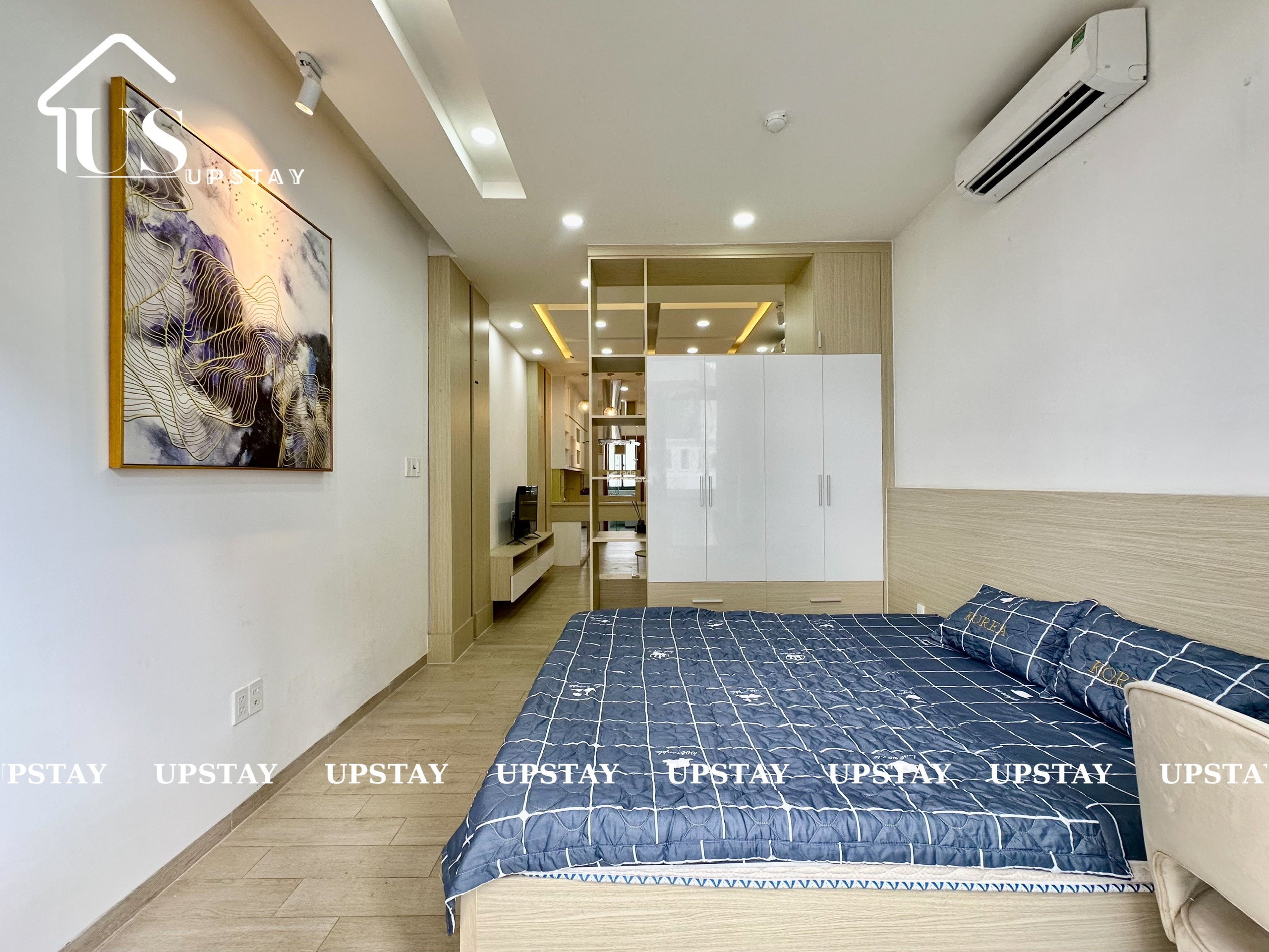 Trống sẵn Căn hộ sang trọng -Siêu đẹp - full nội thất gần cầu Công Lý Quận 3