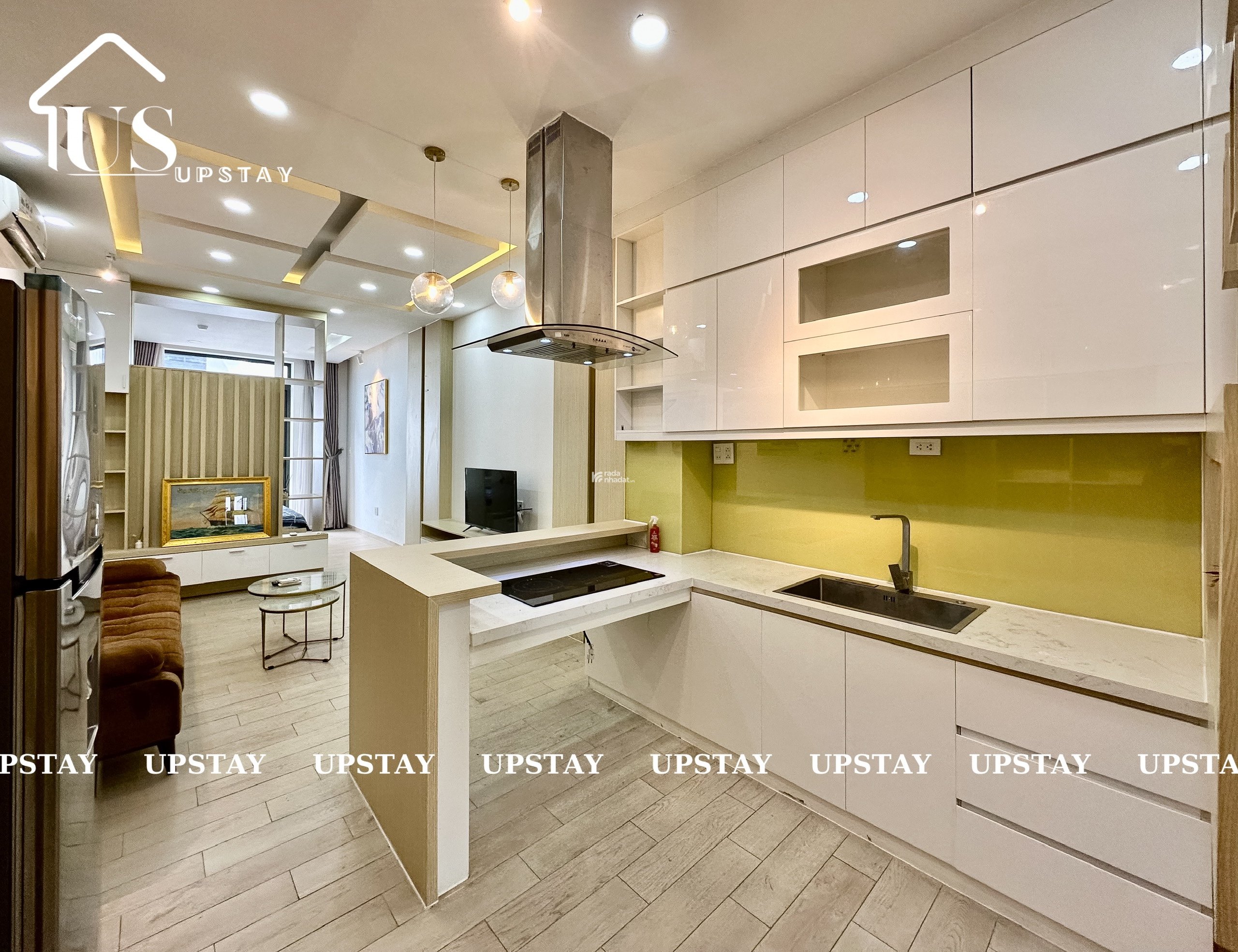 Trống sẵn Căn hộ sang trọng -Siêu đẹp - full nội thất gần cầu Công Lý Quận 3