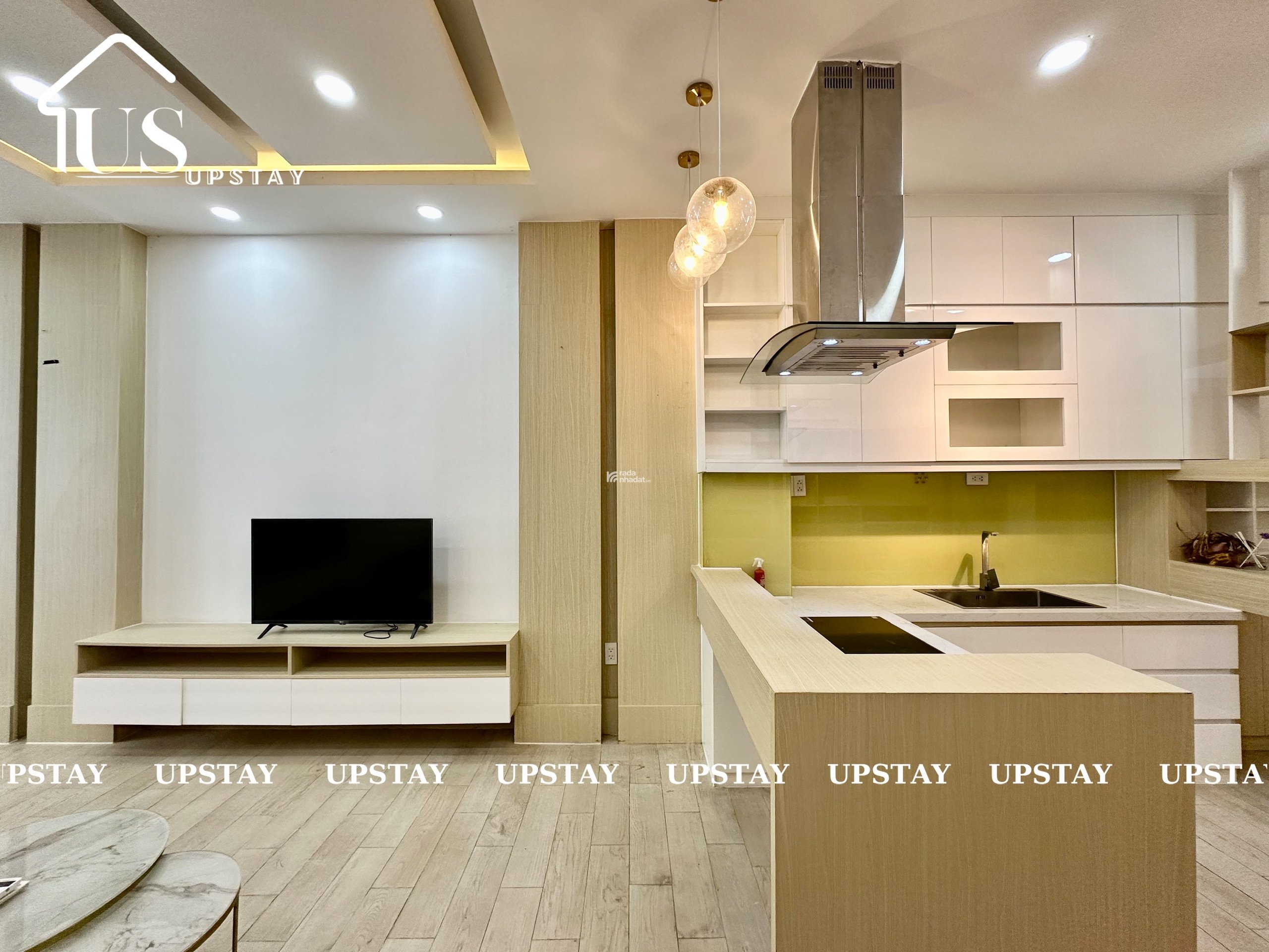 Trống sẵn Căn hộ sang trọng -Siêu đẹp - full nội thất gần cầu Công Lý Quận 3