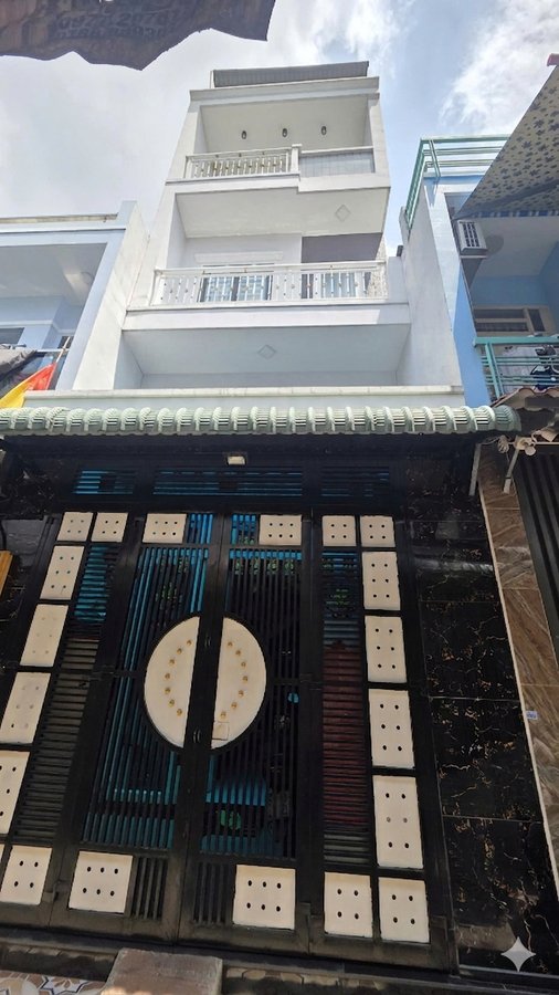 NHÀ 4 TẦNG - HXH - GIÁP KHU TÊN LỬA - VÀO Ở LIỀN