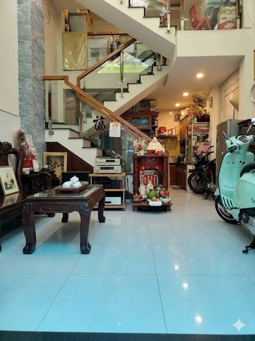 NHÀ 4 TẦNG - HXH - GIÁP KHU TÊN LỬA - VÀO Ở LIỀN