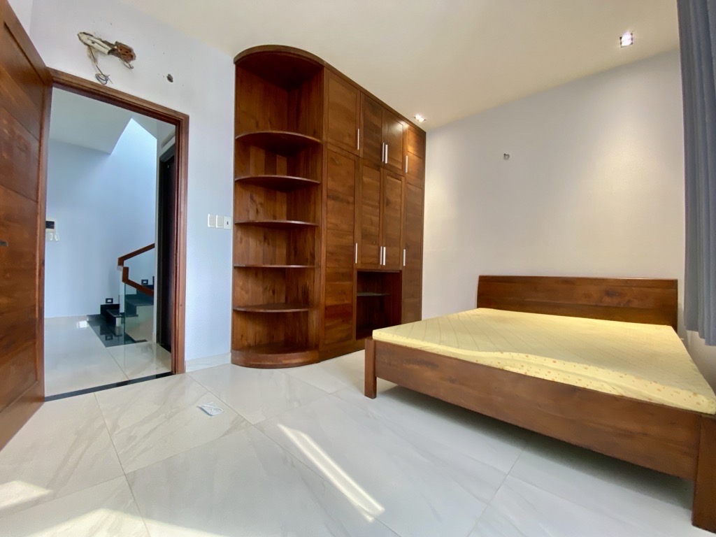 Khu Hiếm Biệt Thự Căn Góc - Vị trí Hiếm Bán Quận 11 . Giá Siêu Tốt .Tặng Nội Thất Cao Cấp