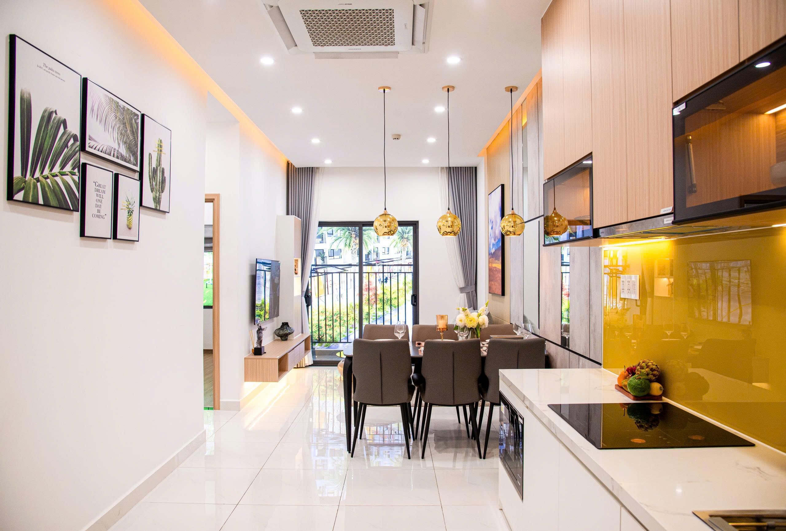 Bán căn hộ Destino 2PN/50m2. Giá 1,3x tỷ/SHR ngay chợ Bình Chánh. Trả 300 triệu nhận nhà ngay