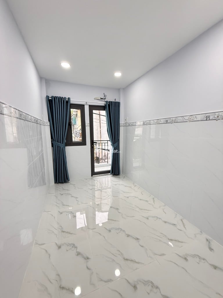 HXH VIP NHẤT NI SƯ HUỲNH LIÊN, TÂN BÌNH, CÓ KC Ở NGAY. GIẢM 350TR CHỈ 2.7T