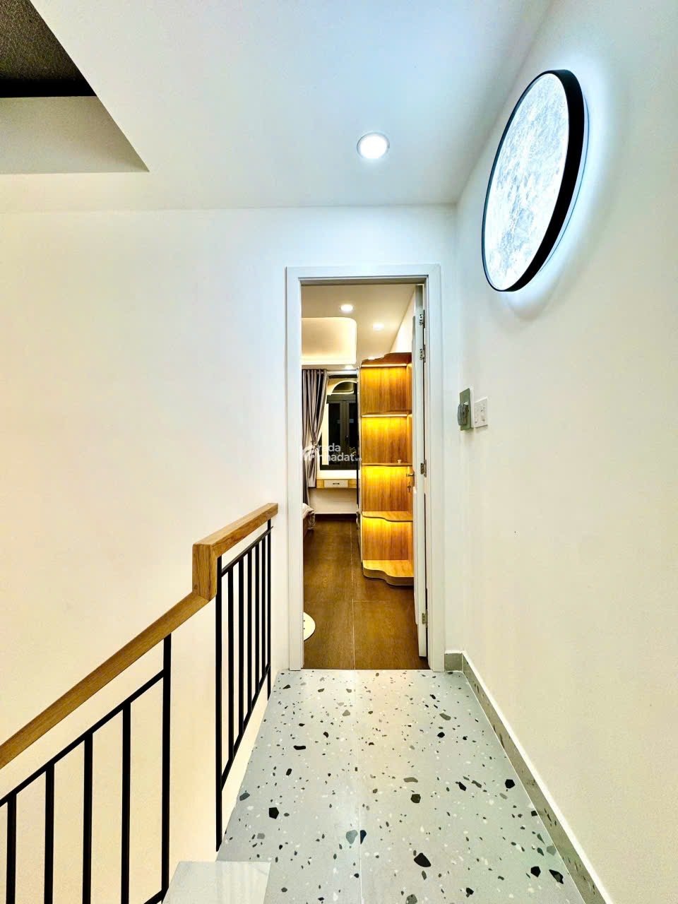 Bán Nhà mới xây GIÁ RẺ chỉ Hơn 5 Tỷ - 4 Tầng tặng Nội thất-Ngay mặt tiền Vạn Kiếp, P.3, Bình Thạnh