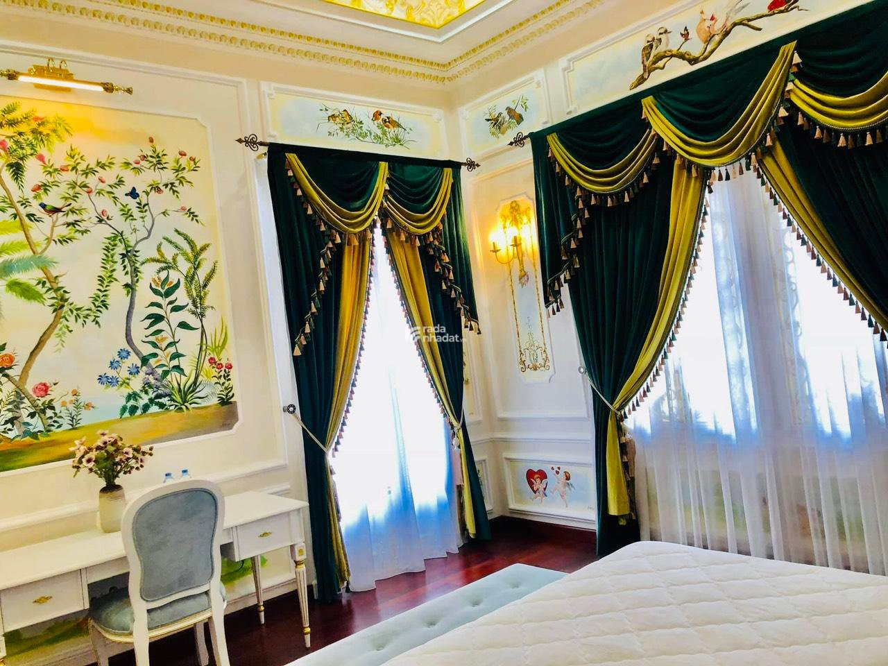 ĐẲNG CẤP BIỆT THỰ DÁT VÀNG ĐẠI ĐẠI TỶ PHÚ 