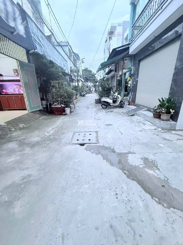 BÁN NHÀ KẾ CHỢ TÂN HƯƠNG 35M2 3.X TỶ NGANG 5M BTCT TÂN PHÚ