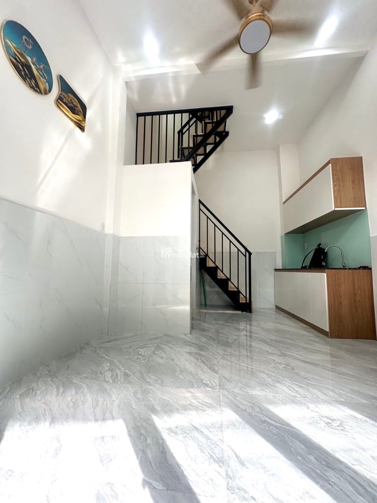 SIÊU PHẨM TÂN BÌNH - P9 GIÁP QUẬN 10-QUẬN 11- NHÀ 3 TẦNG -2PN -3WC - MỚI ĐẸP LUNG LINH