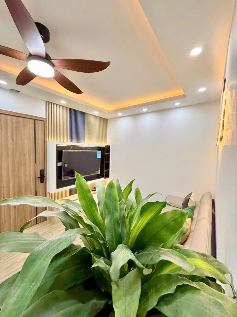 Chỉ 3,45 tỷ căn hộ 60m2 chung cư Linh Đàm sổ đỏ chính chủ