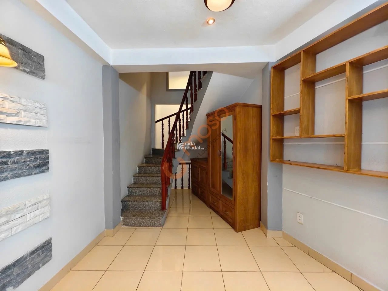 NHÀ ĐẸP 4 TẦNG HOÀNG HOA THÁM, P5, PHÚ NHUẬN – VỊ TRÍ TRUNG TÂM – 43M2 (5x9.8M) – GIÁ 4.79 TỶ.