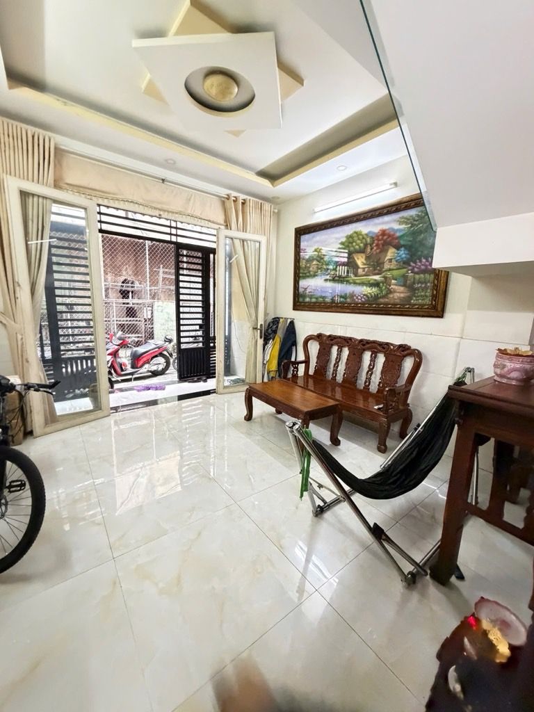 BÁN NHÀ VĂN CAO, TÂN PHÚ, SÁT MẶT TIỀN