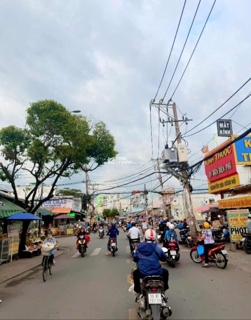 SIÊU PHẨM HẤP DẪN VỚI BỀ NGANG LỚN GẦN 7M NỞ HẬU SỔ ĐẸP HOÀN CÔNG - NGAY BÌNH TRỊ ĐÔNG - ĐẤT MỚI - 