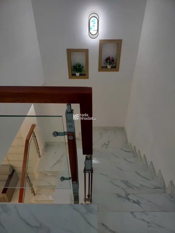 BÁN NHÀ 2 TẦNG MỚI KENG,GIÁ TỐT ,VÀO Ở NGAY