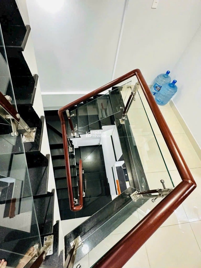 MTKD GIÁ RẺ ĐẶNG VĂN NGỮ, PHÚ NHUẬN, 5 TẦNG TIỆN CẢI TẠO. GIẢM 200TR CHỈ CÒN 12.5T TL 