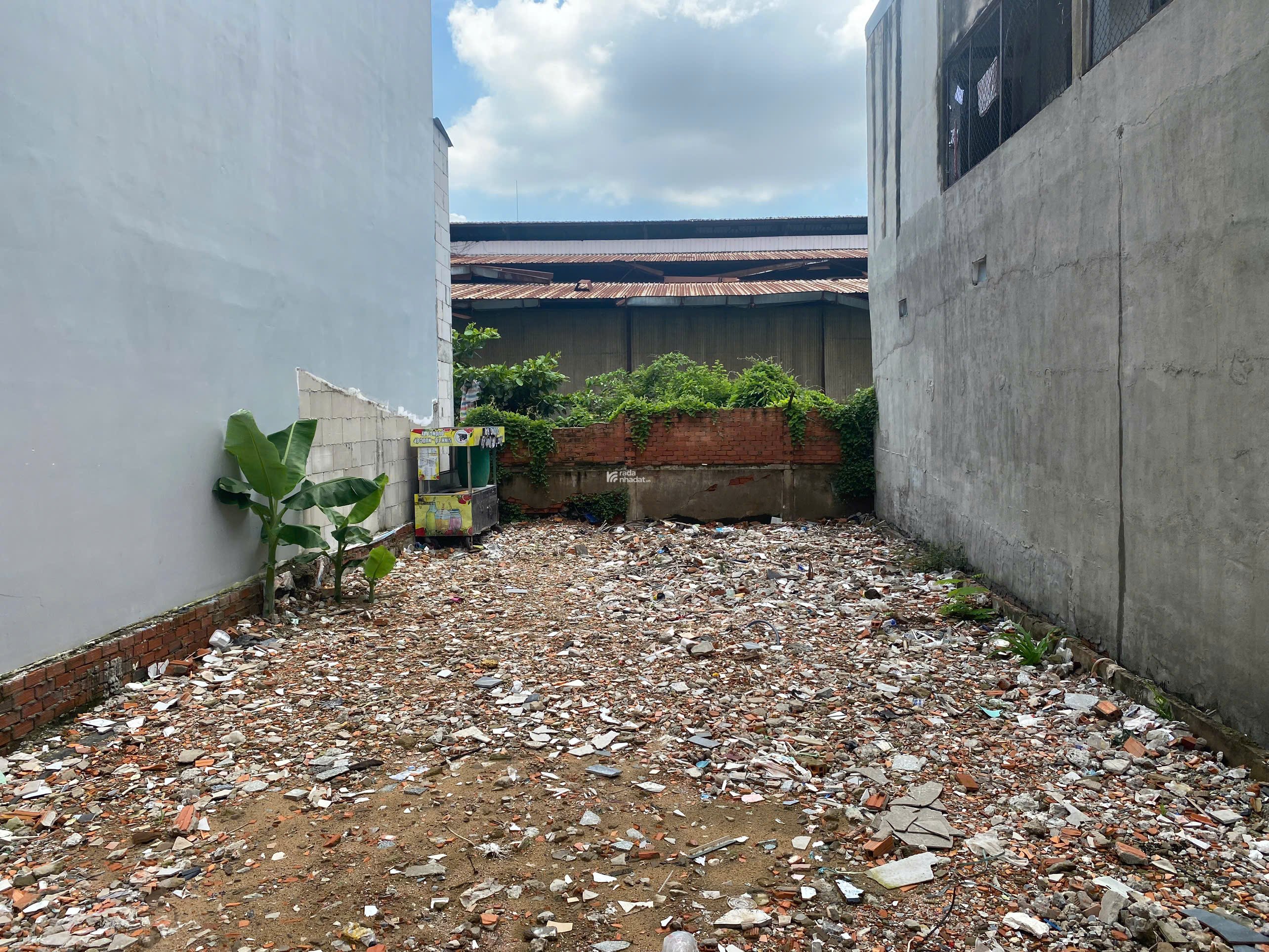 Bùi Văn Ba (hẻm 5m; full thổ 122m2); xây dựng cao tầng; pháp lý sạch