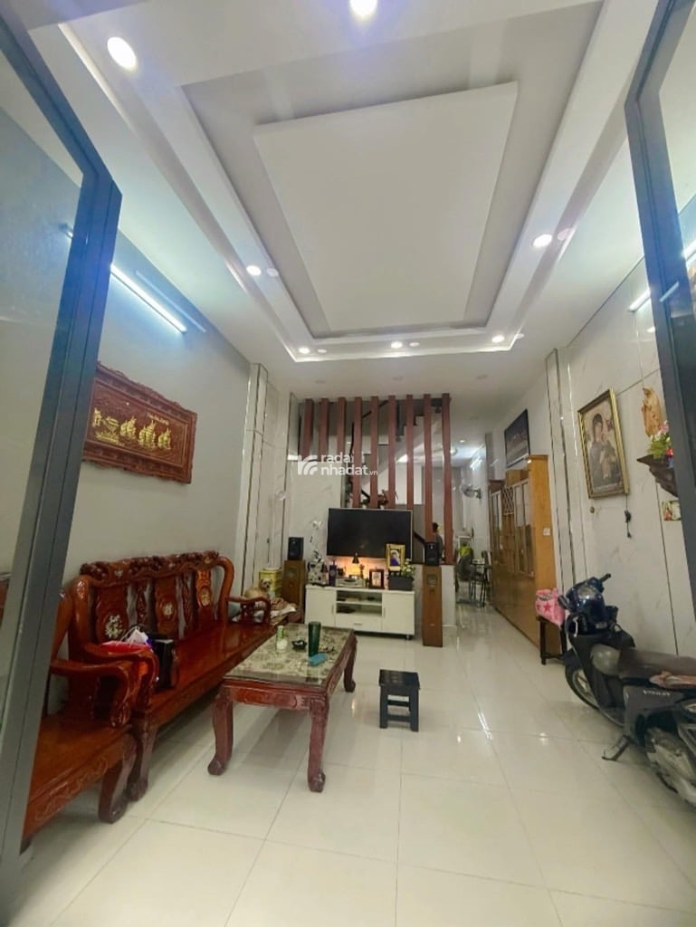 NHÀ ĐẸP 4 TẦNG KIÊN CỐ - GIÁP TÂN PHÚ - HẺM XE HƠI - 60M2 - 4x15M - CHỦ XÂY DỰNG TÂM HUYẾT ĐỂ Ở - S