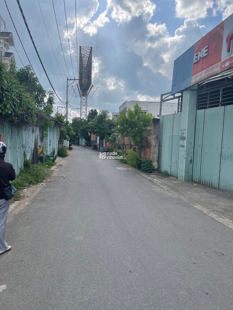 HẺM XE TẢI TRÁNH NHAU, CÓ DÒNG TIỀN, SÁT KHU DC HỒNG LONG, S82m2 CHỈ 5,25 TỶ.