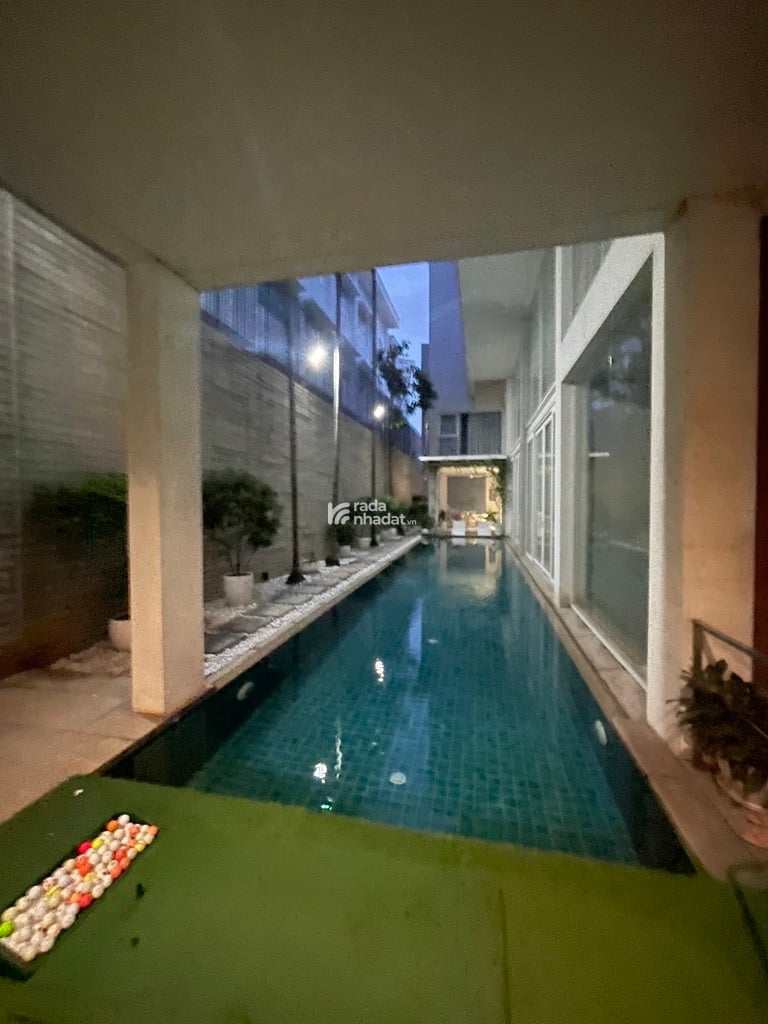 BIỆT PHỦ SIÊU ĐẸP - VỊ TRÍ ĐẮT ĐỊA NHẤT CỦA PHƯỜNG 4 - SANG - VIEW CÔNG VIÊN - NGANG 36M - 750M2