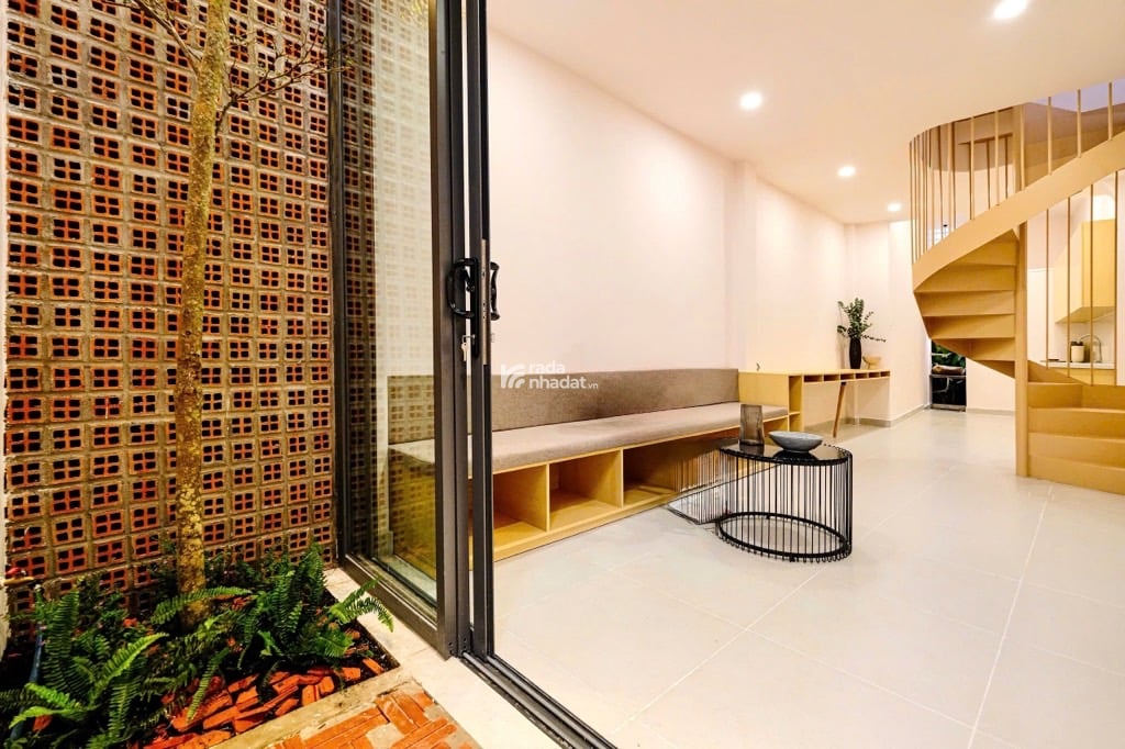 SÁT Q1. HẺM XE HƠI XÔ VIẾT NGHỆ TĨNH, BÌNH THẠNH, 50M2 Ở NGAY. GIẢM 350TR CHỈ CÒN 4.65T 