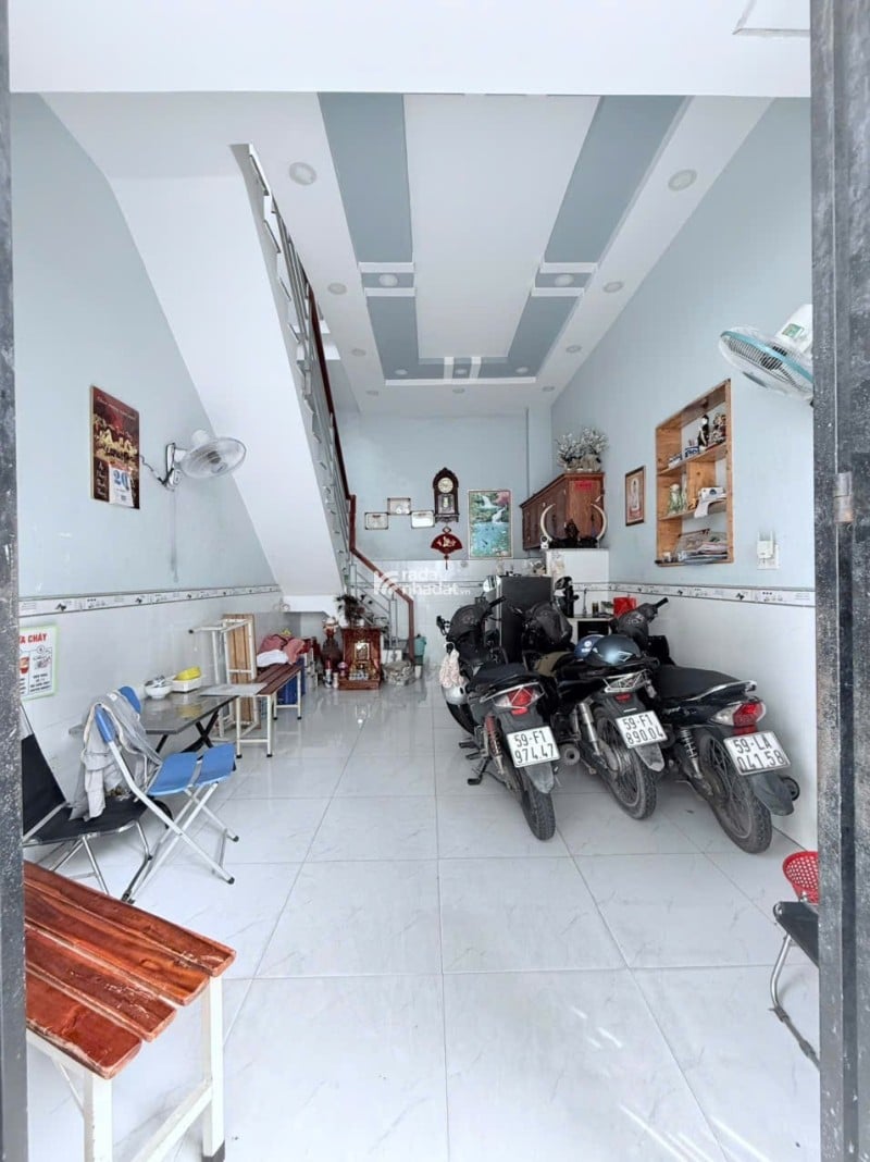 HIẾM CÓ KHÓ TÌM 3 TỶ X- 25M2, 4 TẦNG BTCT HOÀN CÔNG ĐỦ - HẺM NHỰA 7M 