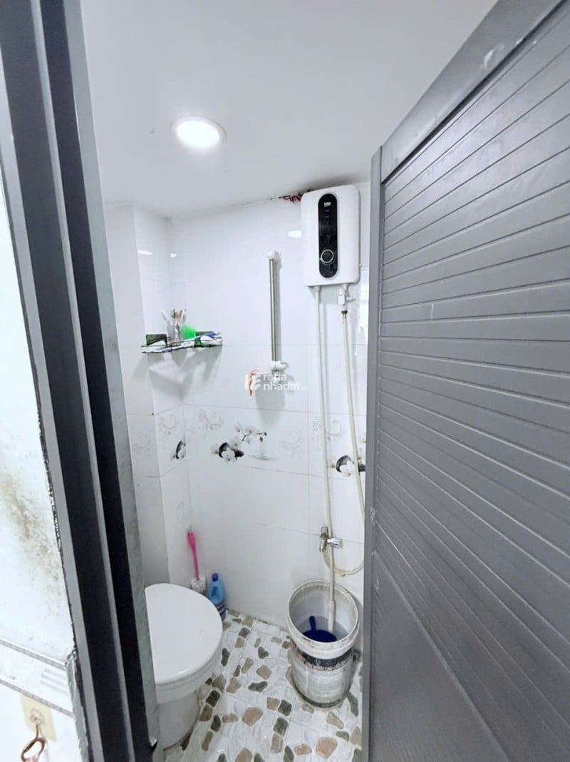 HIẾM CÓ KHÓ TÌM 3 TỶ X- 25M2, 4 TẦNG BTCT HOÀN CÔNG ĐỦ - HẺM NHỰA 7M 