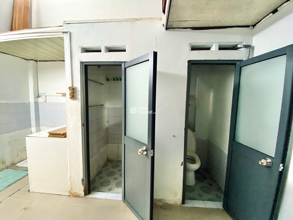 HẺM 3M ĐẸP. HOÀNG BẬT ĐẠT, TÂN BÌNH, 42M2 CÓ KC TIỆN XÂY. GIẢM 550TR CHỈ CÒN 4T TL 