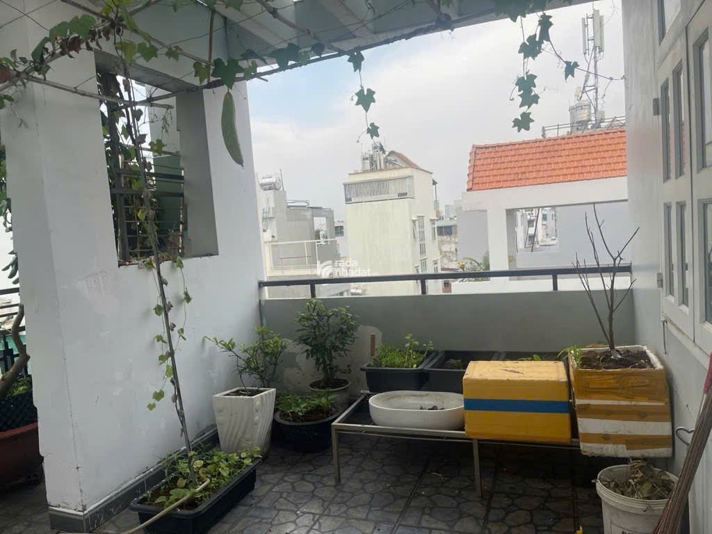 Nhà 4 tầng  sát mặt tiền Phạm Văn Chiêu  P16  Gò Vấp  hẻm 6m  4.5x16m  Giá 8.2 tỷ