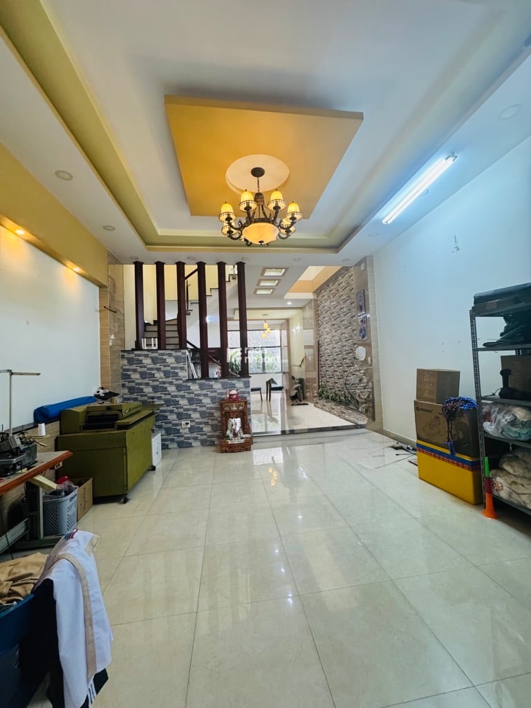 BÁN NHÀ BÌNH TÂN 4 TẦNG 4PN MẶT TIỀN ĐƯỜNG 6M NGANG 5M NHỈNH 6 TỶ    