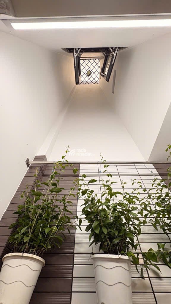 Chính Chủ Bán Gấp Nhà Mới Tinh 5 Tầng Khu Phân Lô Vip Đường Rộng 8m P Tân Thới Hiệp Q.12