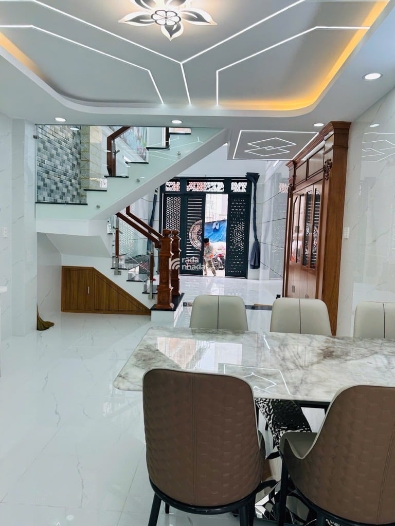 Bán nhà đường mã lò lê văn qưới bình trị đông