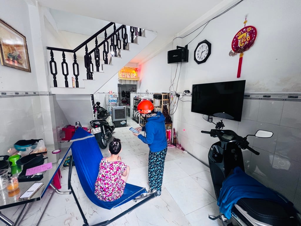 HẺM XE TẢI - MỚI ĐẸP Ở NGAY - TRỊNH ĐÌNH TRỌNG - PHÚ TRUNG TÂN PHÚ- DT: 30M2- 4 TỶ 2