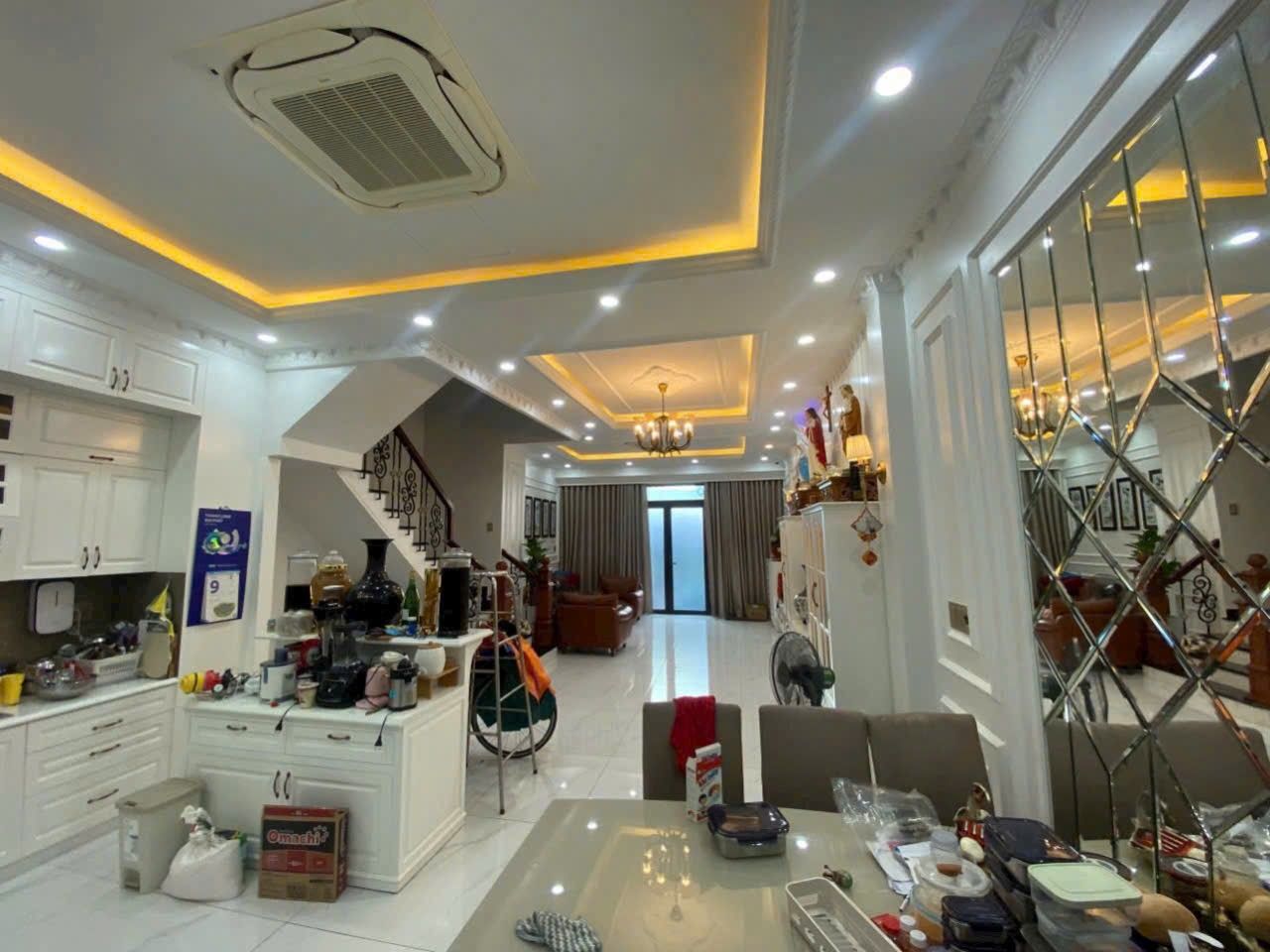 Hẻm 6m Lê Thúc Hoạch, 78m2, 5.3x15m, 4 tầng mới đẹp, 5PN, full Nội thất