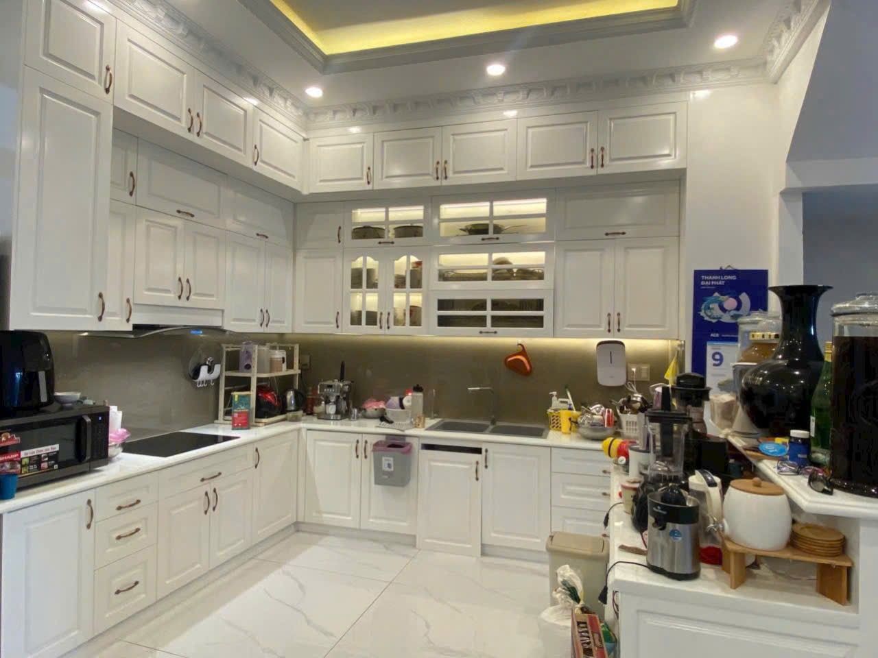 Hẻm 6m Lê Thúc Hoạch, 78m2, 5.3x15m, 4 tầng mới đẹp, 5PN, full Nội thất