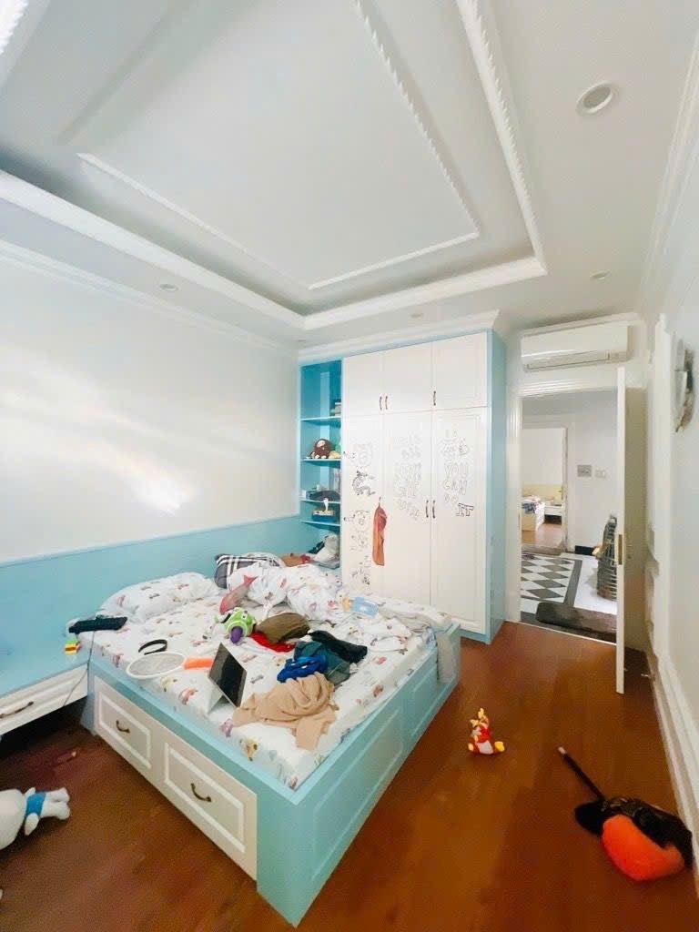 Hẻm 6m Lê Thúc Hoạch, 78m2, 5.3x15m, 4 tầng mới đẹp, 5PN, full Nội thất