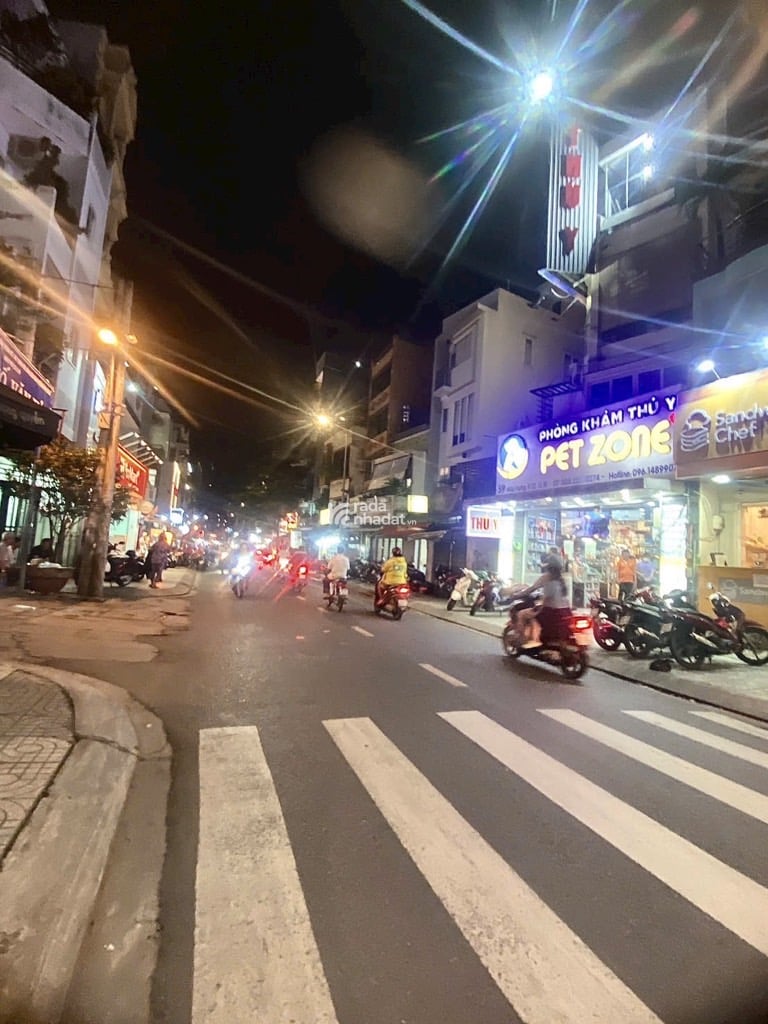 2 TẦNG - 36M2 - HẺM XE HƠI THÔNG - AN NINH - CHỈ HƠN 5 TỶ