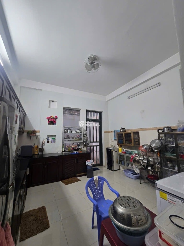 BÁN NHÀ TÂN HƯƠNG TÂN PHÚ 84M2 8.8 TỶ 3 TẦNG 3PN HẺM Ô TÔ VÀO NHÀ