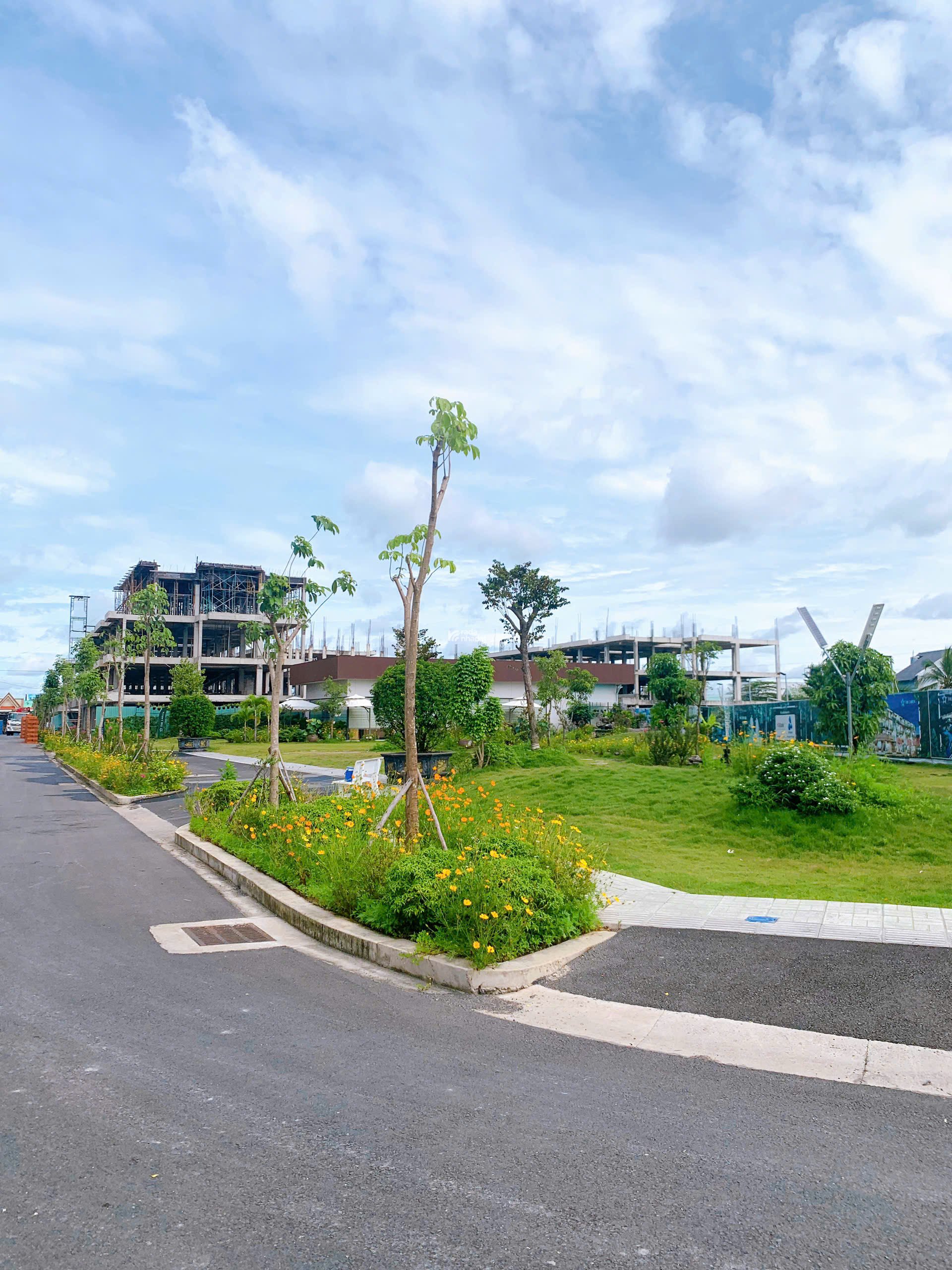 Bán gấp nhà chính chủ 1 trệt 2 lầu - khu dân cư hiện hữu, đầy đủ tiện ích