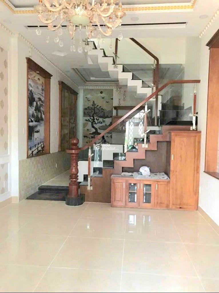 NHÀ 3 TẦNG MỚI ĐẸP Ở NGAY - GẦN MT ĐƯỜNG SỐ 2, TRƯỜNG THỌ - HẺM XE HƠI TO